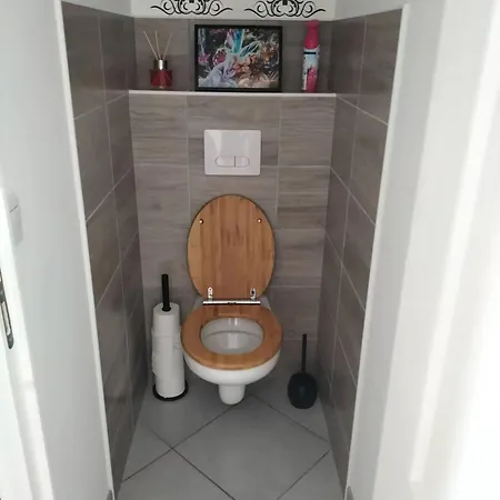Maison Avec Entree Privee A Aiguillon *