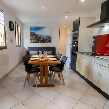 Prázdninový dům Maison Avec Entree Privee A Aiguillon L'Aiguillon