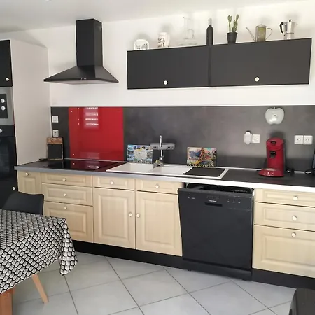 Maison Avec Entrée Privée à Aiguillon Сasa de vacaciones L'Aiguillon
