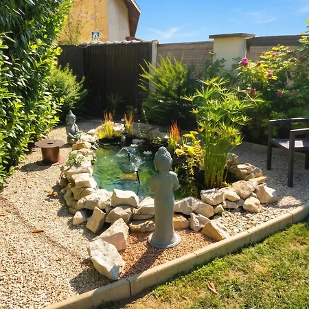 Maison Avec Entrée Privée à Aiguillon * L'Aiguillon