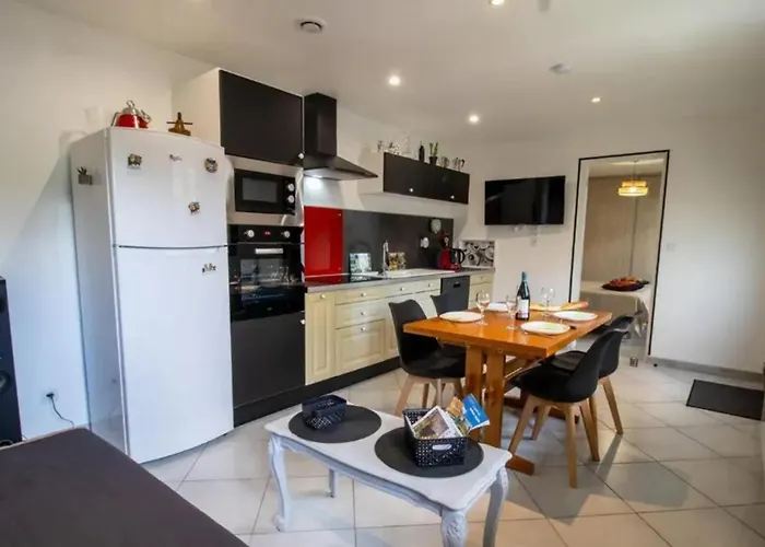 Maison Avec Entree Privee A Aiguillon Holiday home *