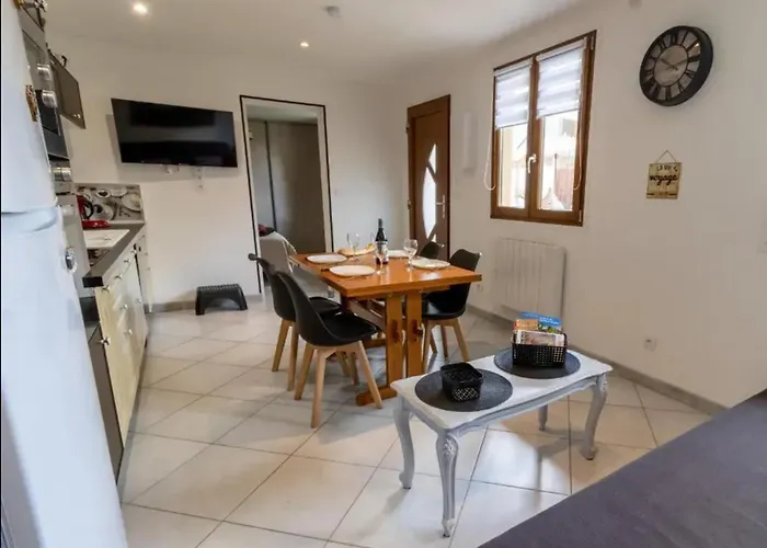 Maison Avec Entree Privee A Aiguillon Holiday home *