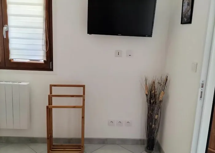 Maison Avec Entree Privee A Aiguillon Holiday home L'Aiguillon