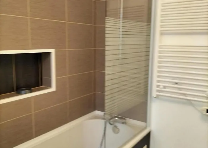 Maison Avec Entree Privee A Aiguillon