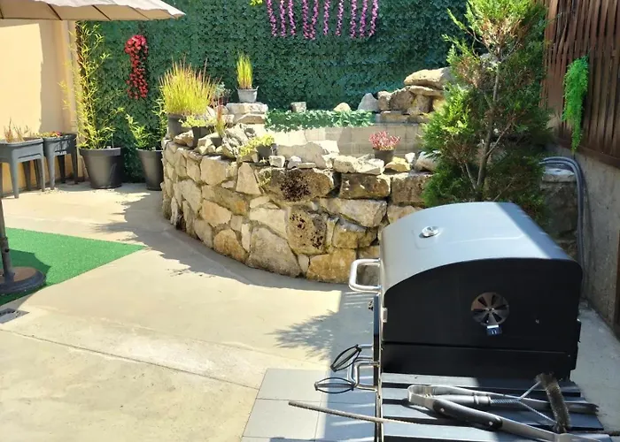 Maison Avec Entree Privee A Aiguillon Holiday home *