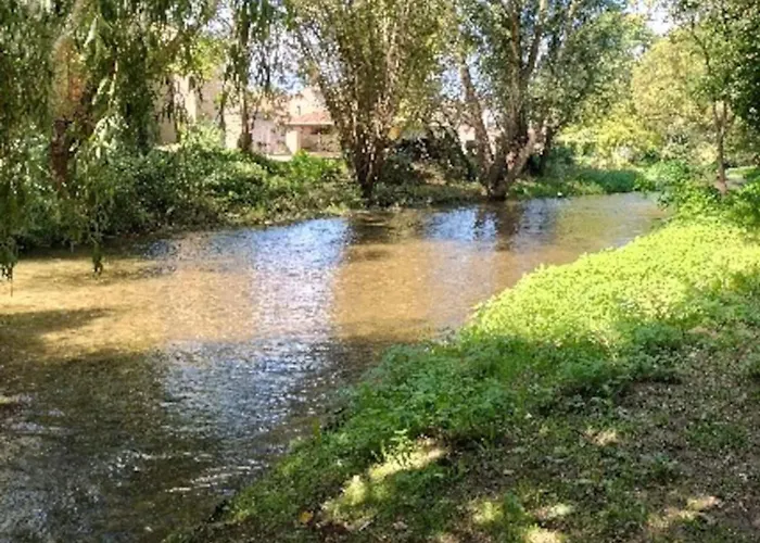 Holiday home Maison Avec Entree Privee A Aiguillon L'Aiguillon